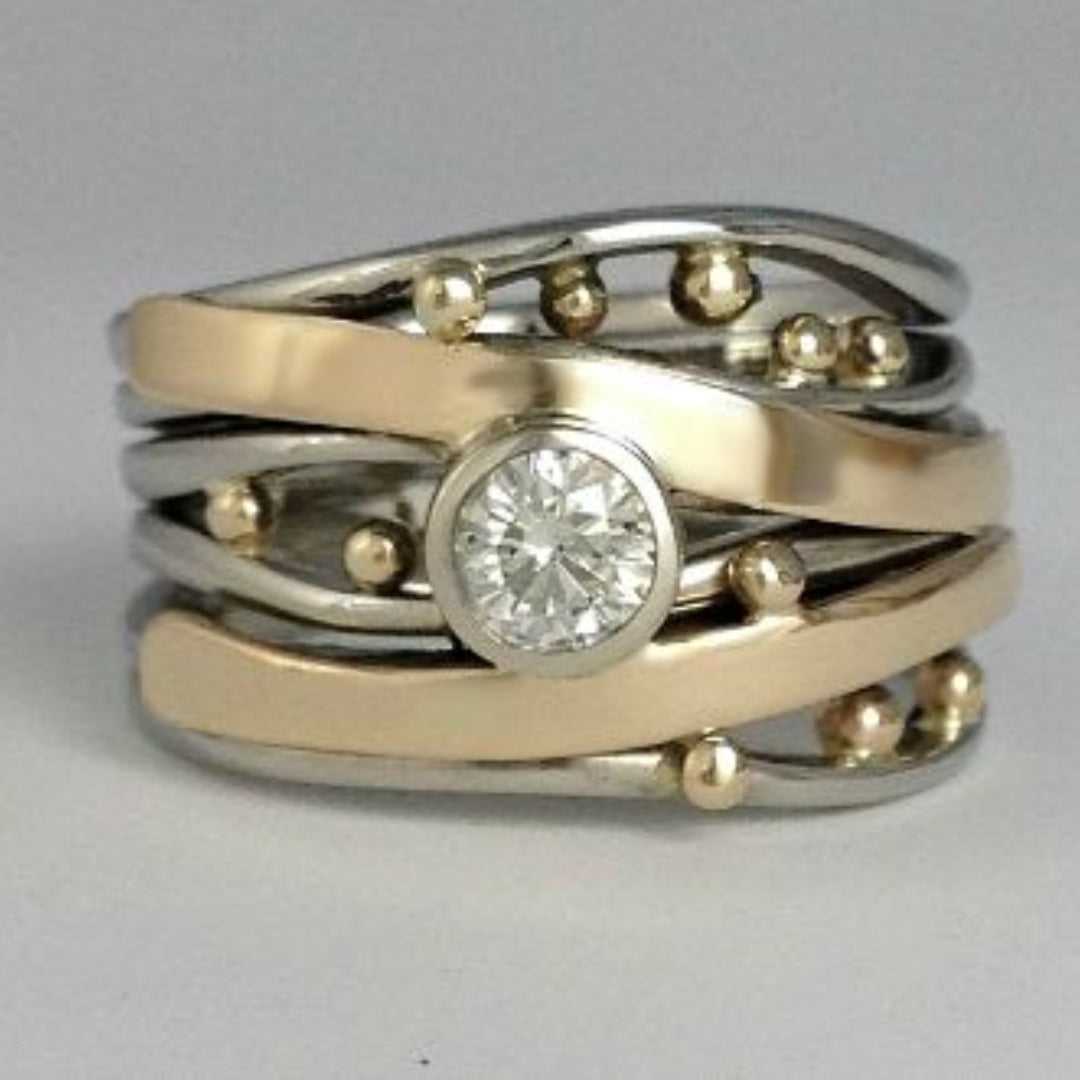 Gold Zirconia Inlaid Ring β Timeless Elegance