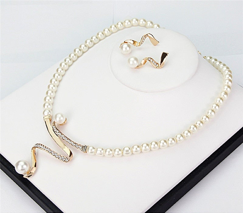 Pearl Necklace & Earring Set β Timeless Elegance