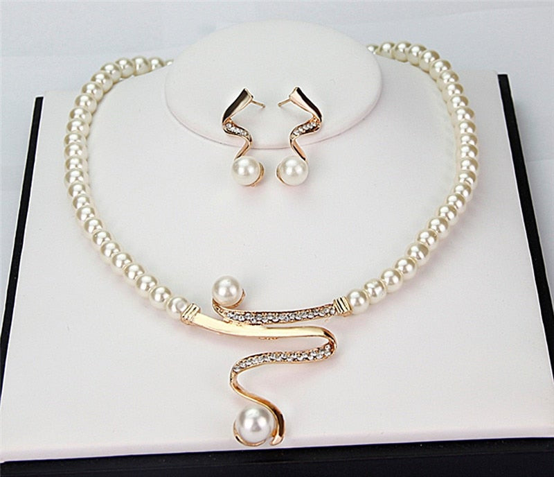 Pearl Necklace & Earring Set β Timeless Elegance