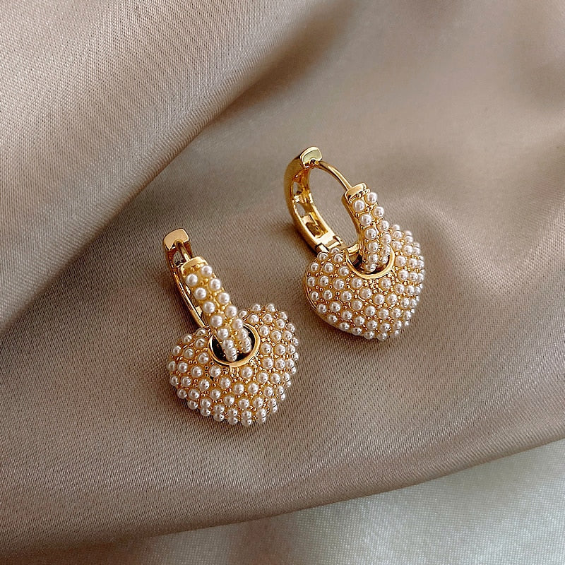 Pearl Heart Earrings β Elegant