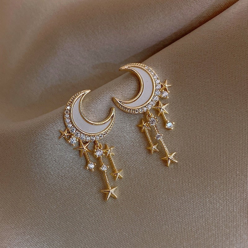 Silver Moonstone Drop Earrings β Enchanting