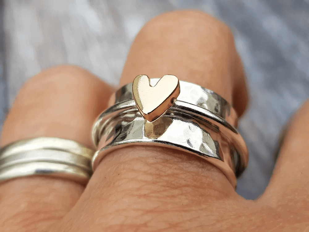 Silver Heart Ring β Exquisite