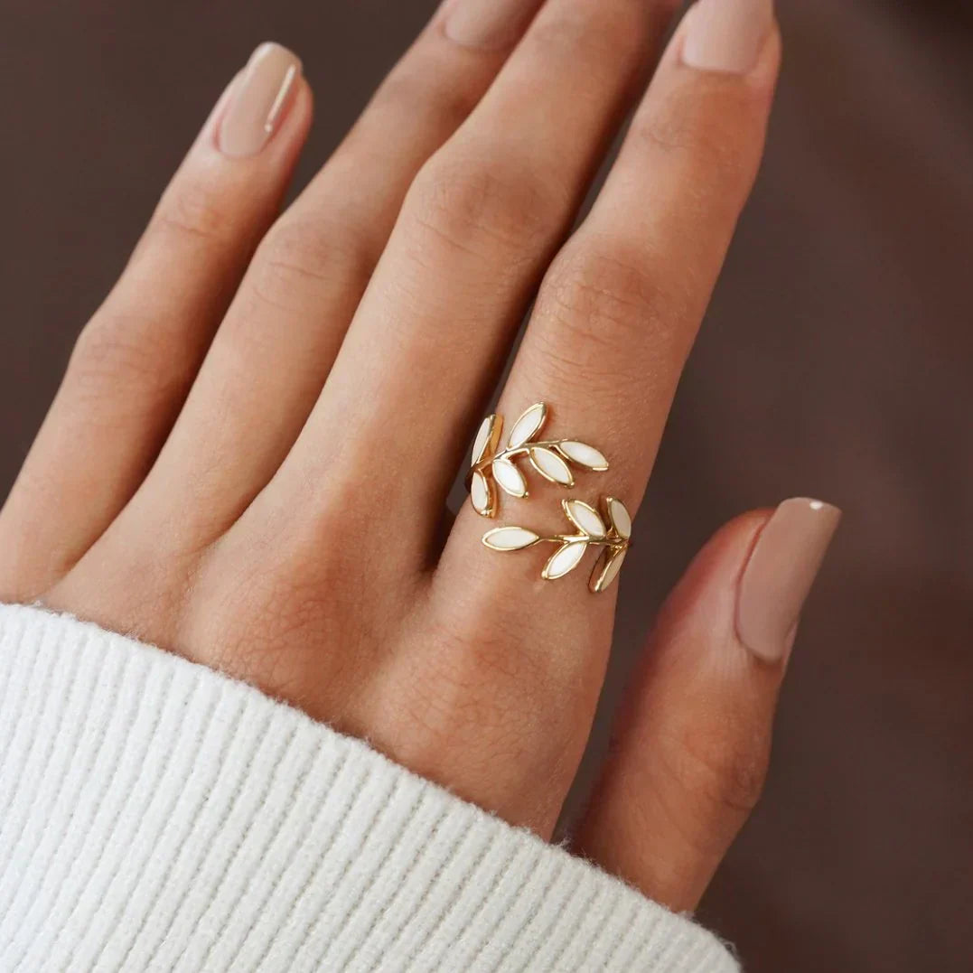 White Opal Leaf Ring β Exquisite