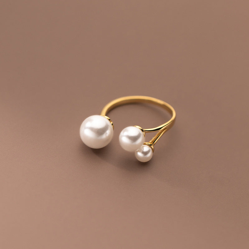 Gold Adjustable Pearl Trio Ring β Elegant