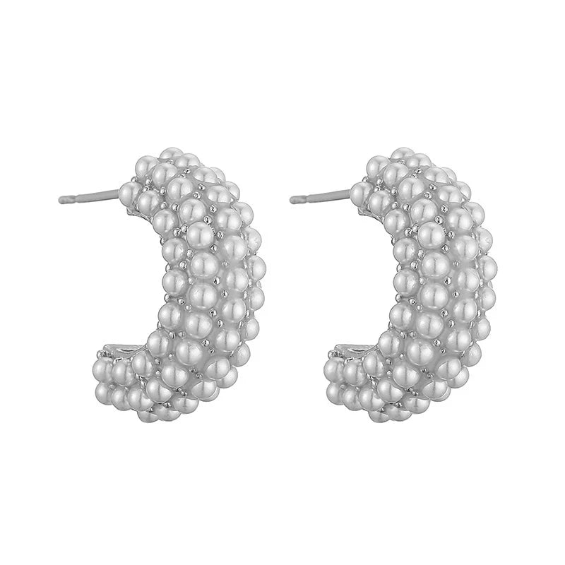 Gold Pearl Stud Earrings β Timeless Elegance
