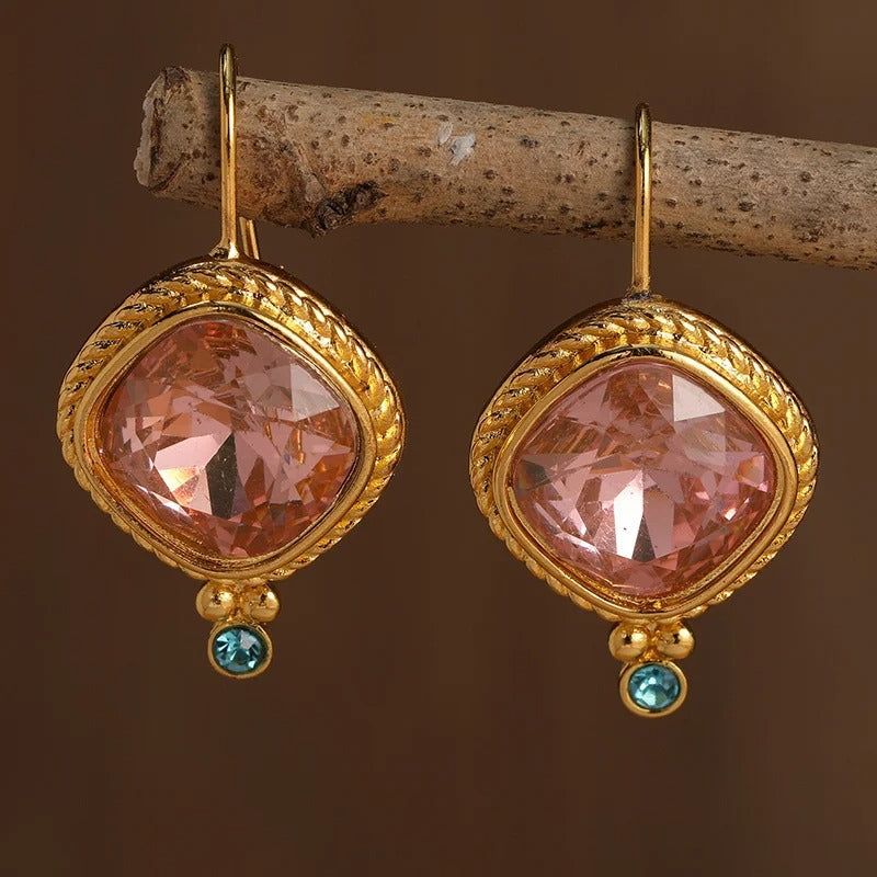 Gold Classic Earrings β Timeless Elegance