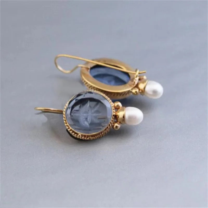 Pearl Stud Earrings β Timeless Elegance