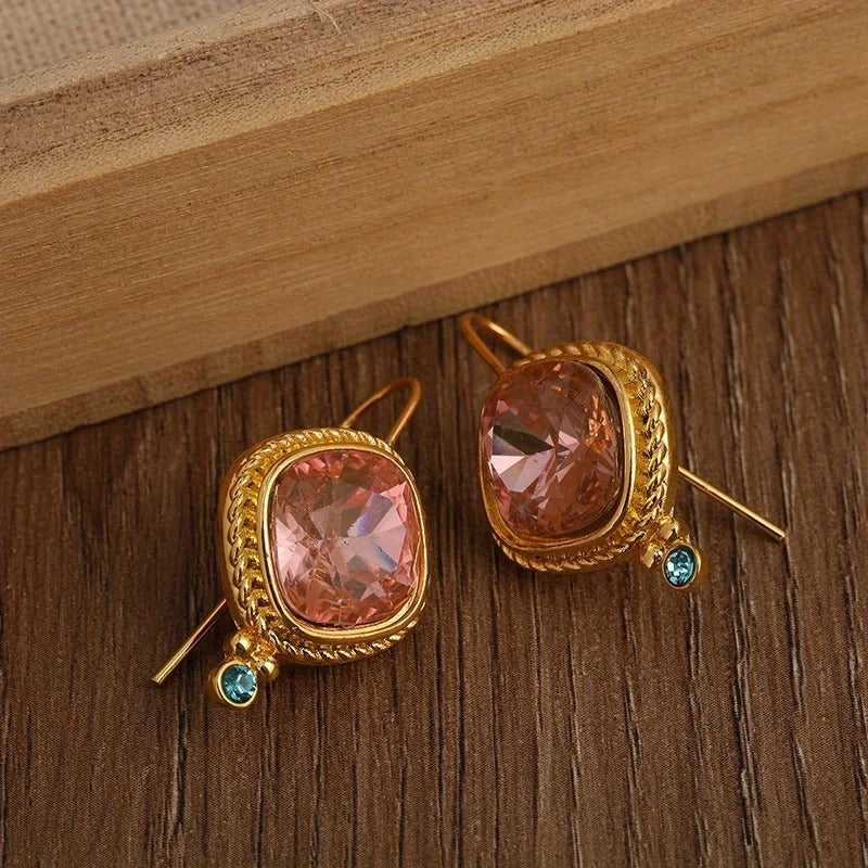 Gold Classic Earrings β Timeless Elegance