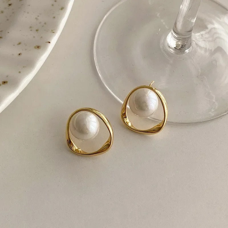 Pearl Vintage Drop Earrings β Timeless Elegance