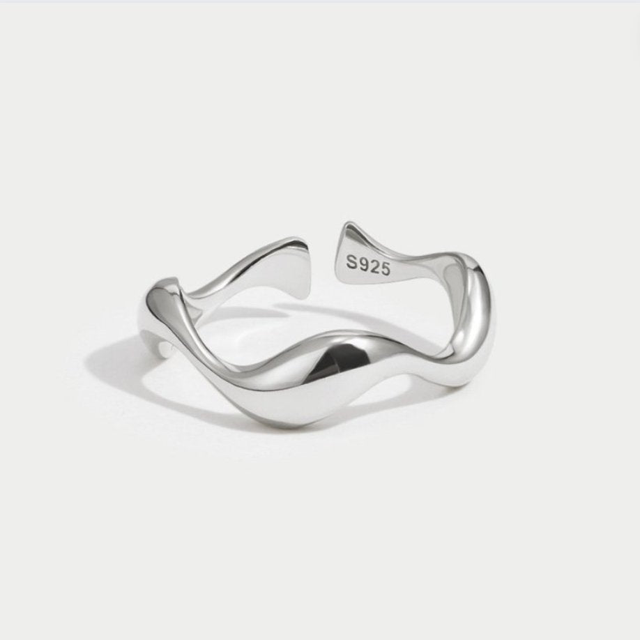Silver Wave Minimalist Ring β Timeless