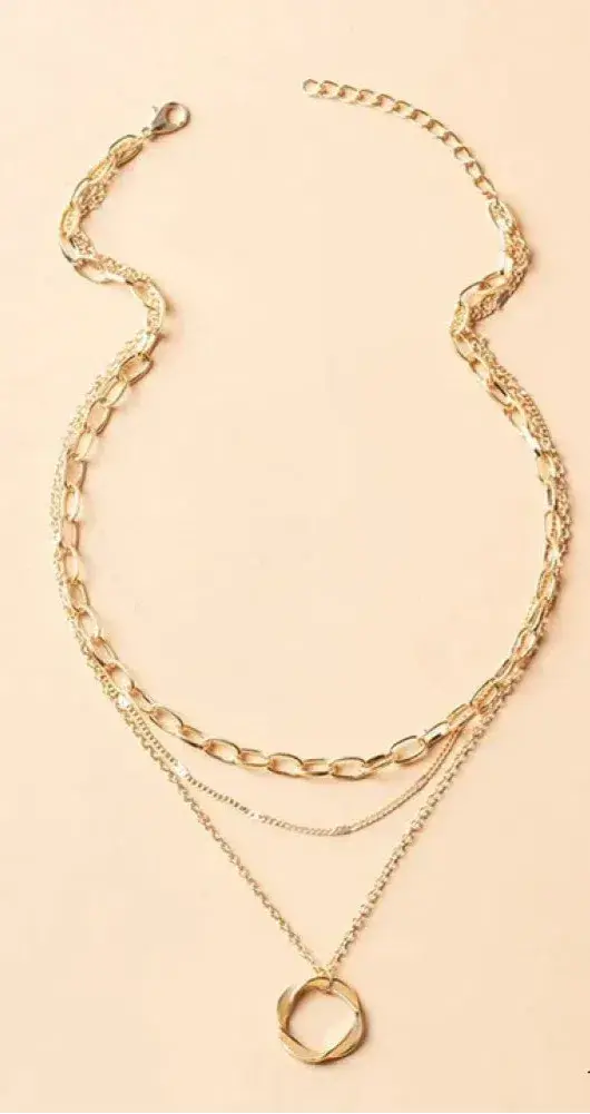 Gold Layered Chain Necklace β Timeless Elegance