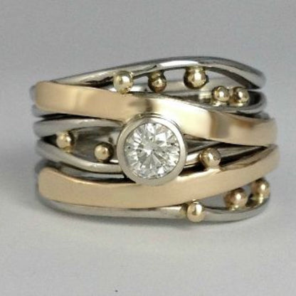 Gold Zirconia Inlaid Ring – Timeless Elegance