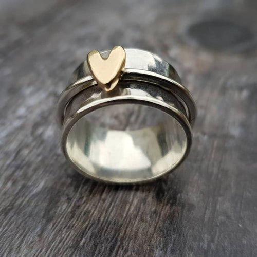 Silver Heart Ring – Exquisite
