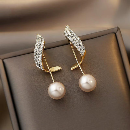 Gold Pearl Drop Earrings – Exquisite