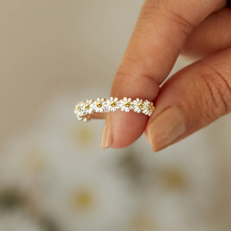 Gold Floral Garden Ring – Exquisite
