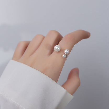 Gold Adjustable Pearl Trio Ring – Elegant