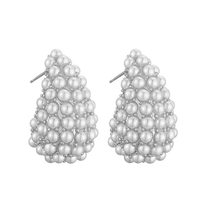 Gold Pearl Stud Earrings – Timeless Elegance
