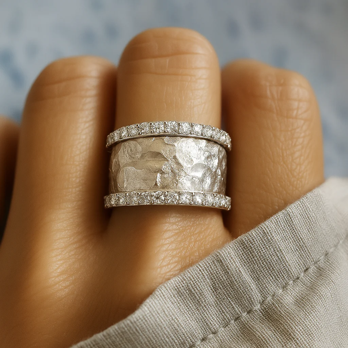 Silver Zirconia Ring – Timeless Elegance