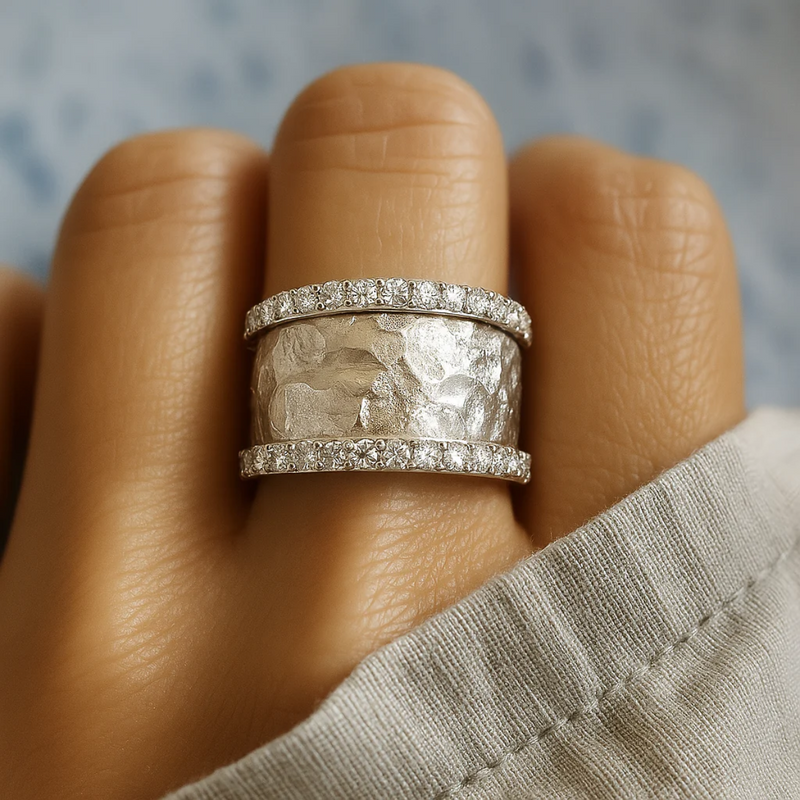 Silver Zirconia Ring – Timeless Elegance