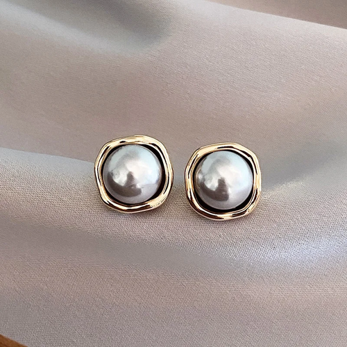 Pearl Drop Earrings – Timeless Elegance