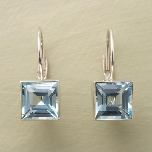 Blue Crystal Drop Earrings – Timeless Elegance