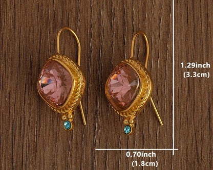 Gold Classic Earrings – Timeless Elegance