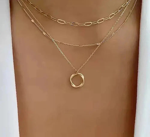 Gold Layered Chain Necklace – Timeless Elegance